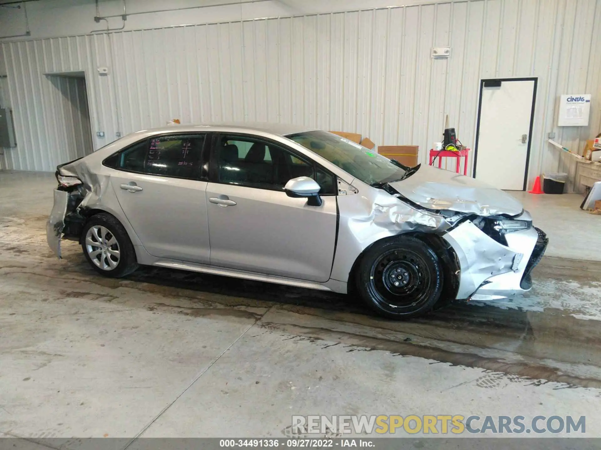 6 Photograph of a damaged car 5YFEPRAE5LP142242 TOYOTA COROLLA 2020