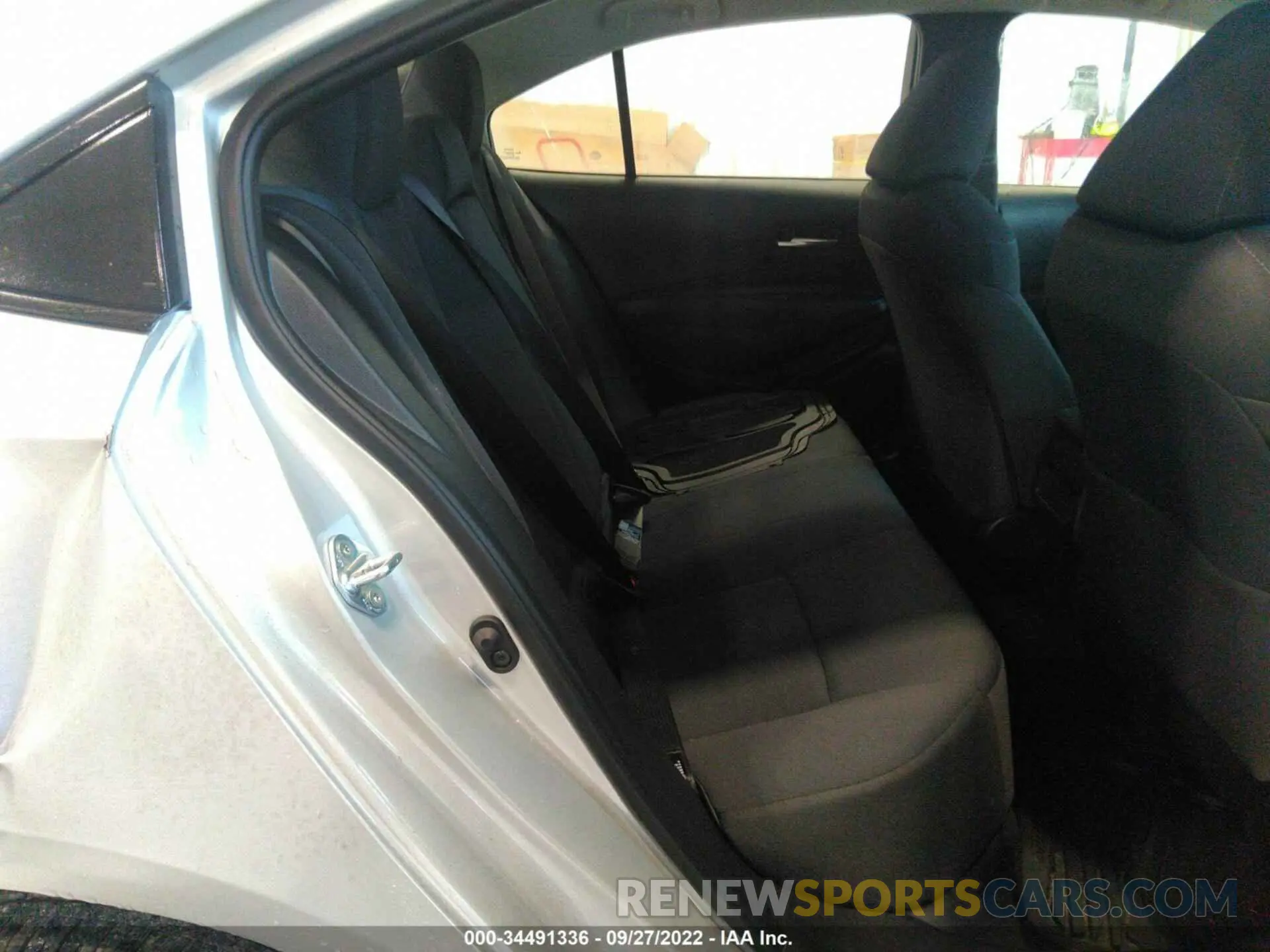 8 Photograph of a damaged car 5YFEPRAE5LP142242 TOYOTA COROLLA 2020