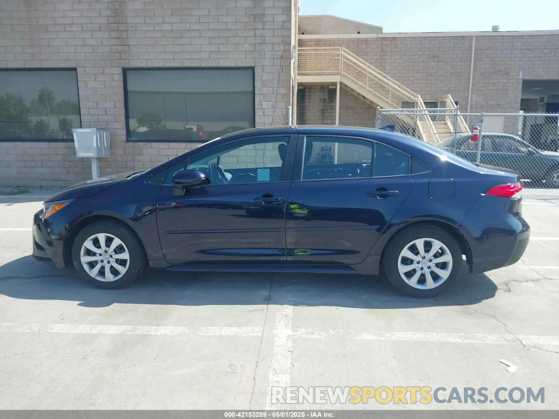 15 Photograph of a damaged car 5YFEPRAE5LP145142 TOYOTA COROLLA 2020