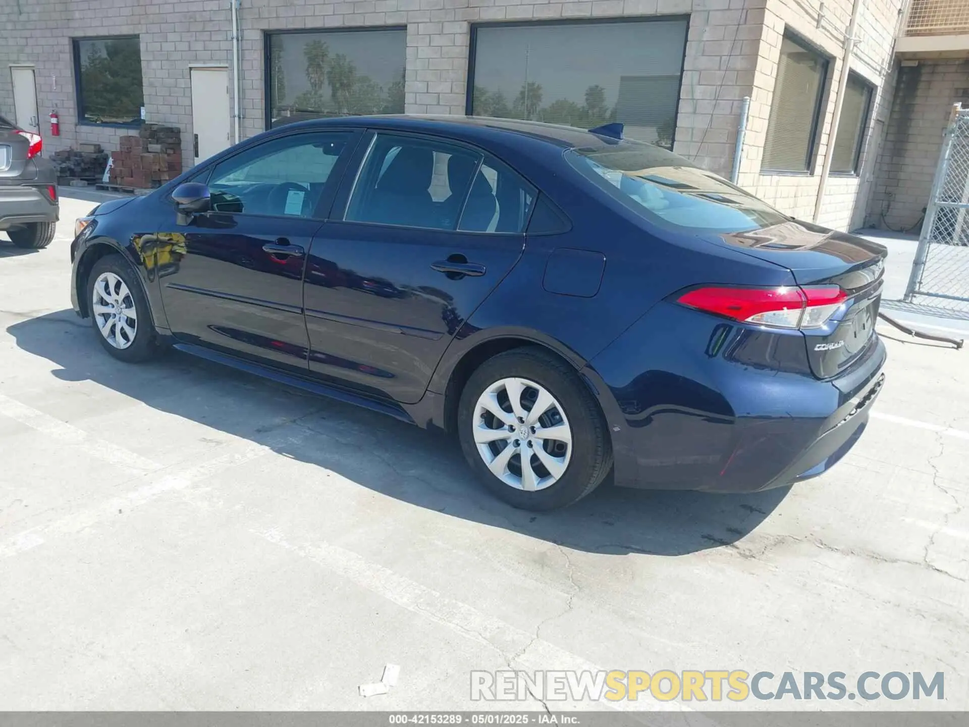 3 Photograph of a damaged car 5YFEPRAE5LP145142 TOYOTA COROLLA 2020