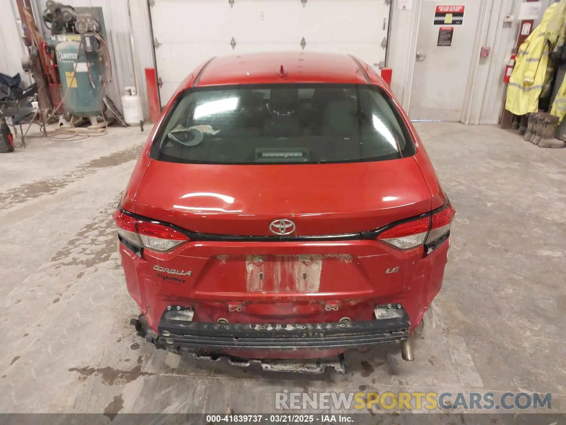 16 Photograph of a damaged car 5YFEPRAE6LP004225 TOYOTA COROLLA 2020