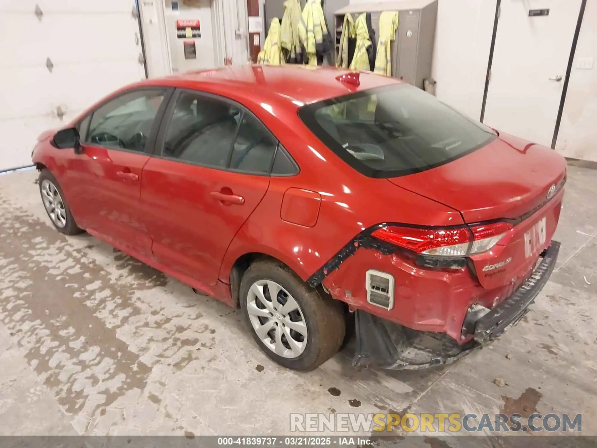 3 Photograph of a damaged car 5YFEPRAE6LP004225 TOYOTA COROLLA 2020