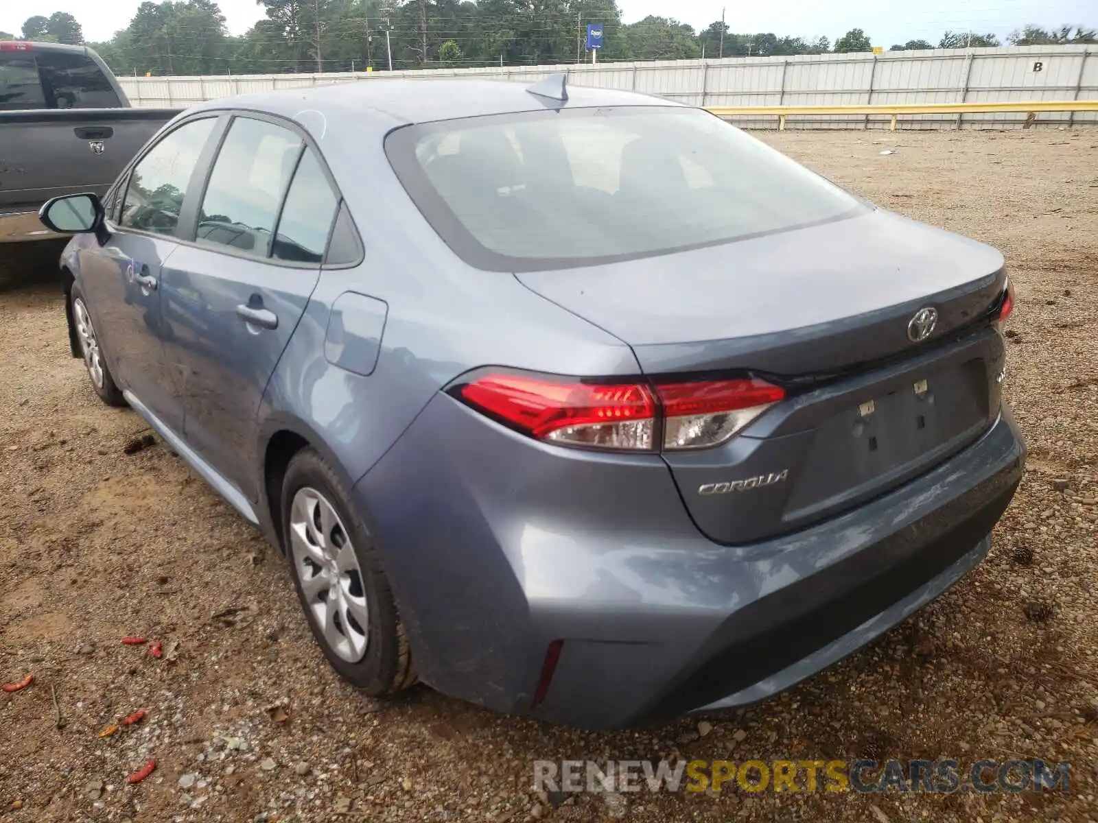 3 Photograph of a damaged car 5YFEPRAE6LP024569 TOYOTA COROLLA 2020