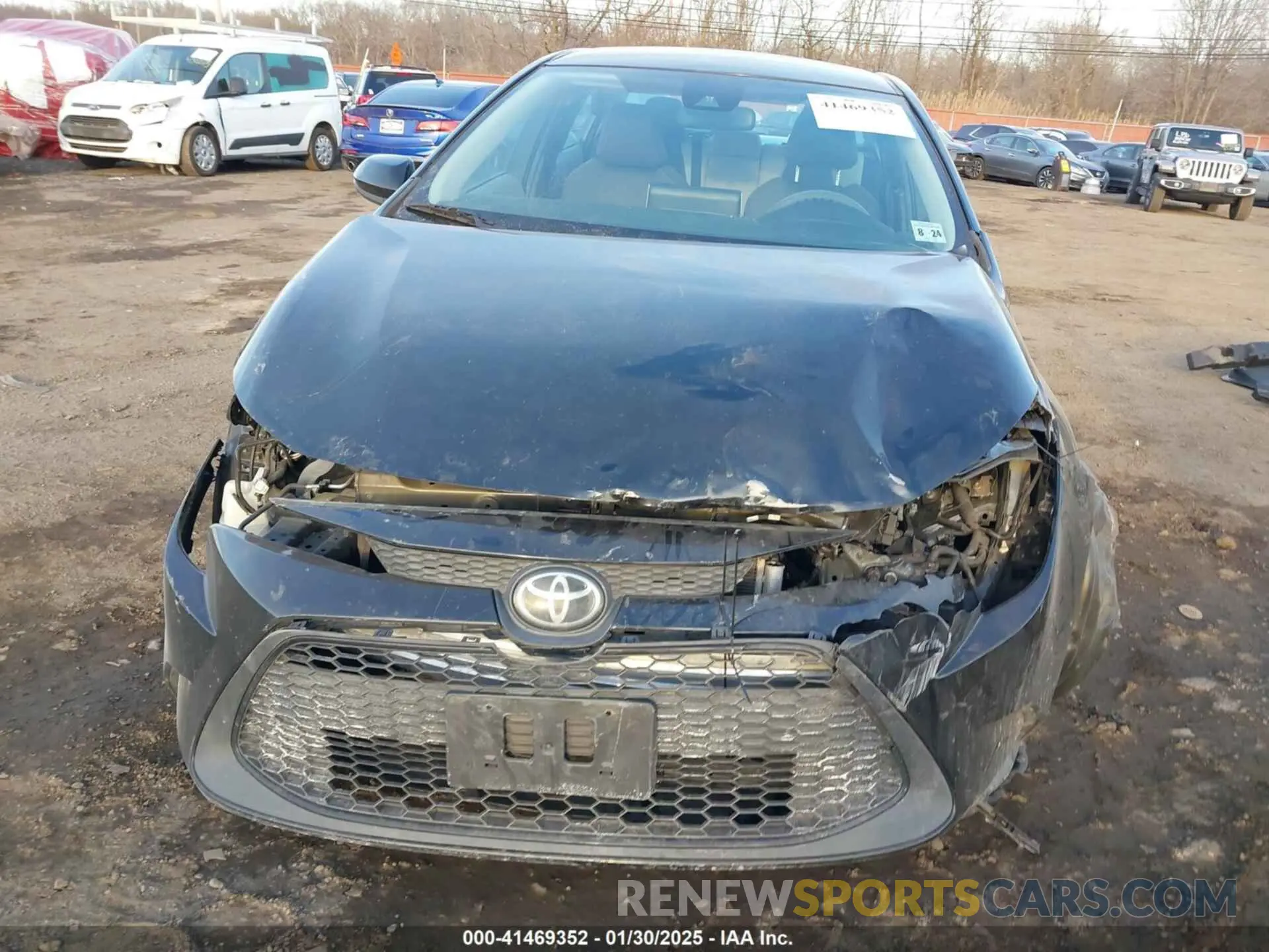13 Photograph of a damaged car 5YFEPRAE6LP035670 TOYOTA COROLLA 2020