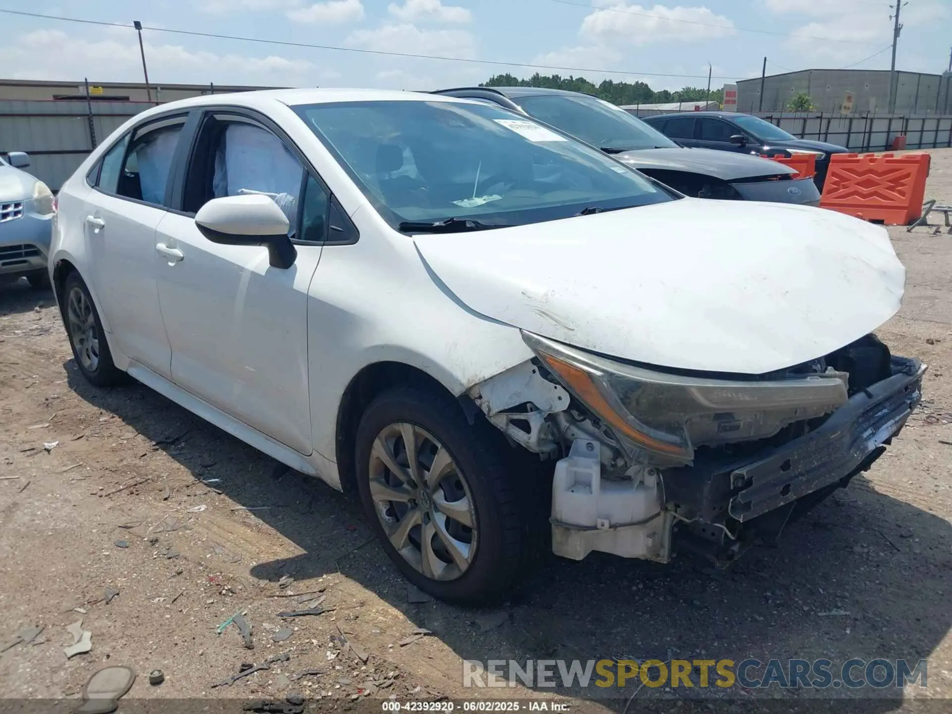 1 Photograph of a damaged car 5YFEPRAE6LP042103 TOYOTA COROLLA 2020