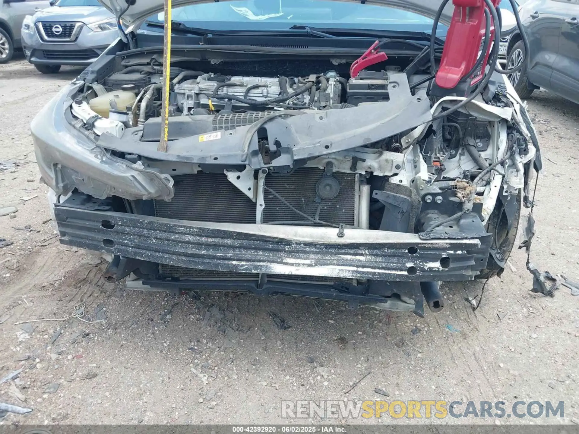 6 Photograph of a damaged car 5YFEPRAE6LP042103 TOYOTA COROLLA 2020