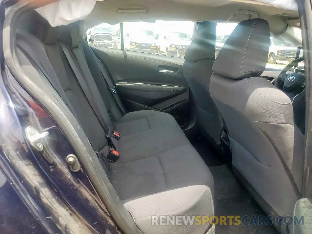 10 Photograph of a damaged car 5YFEPRAE6LP045387 TOYOTA COROLLA 2020