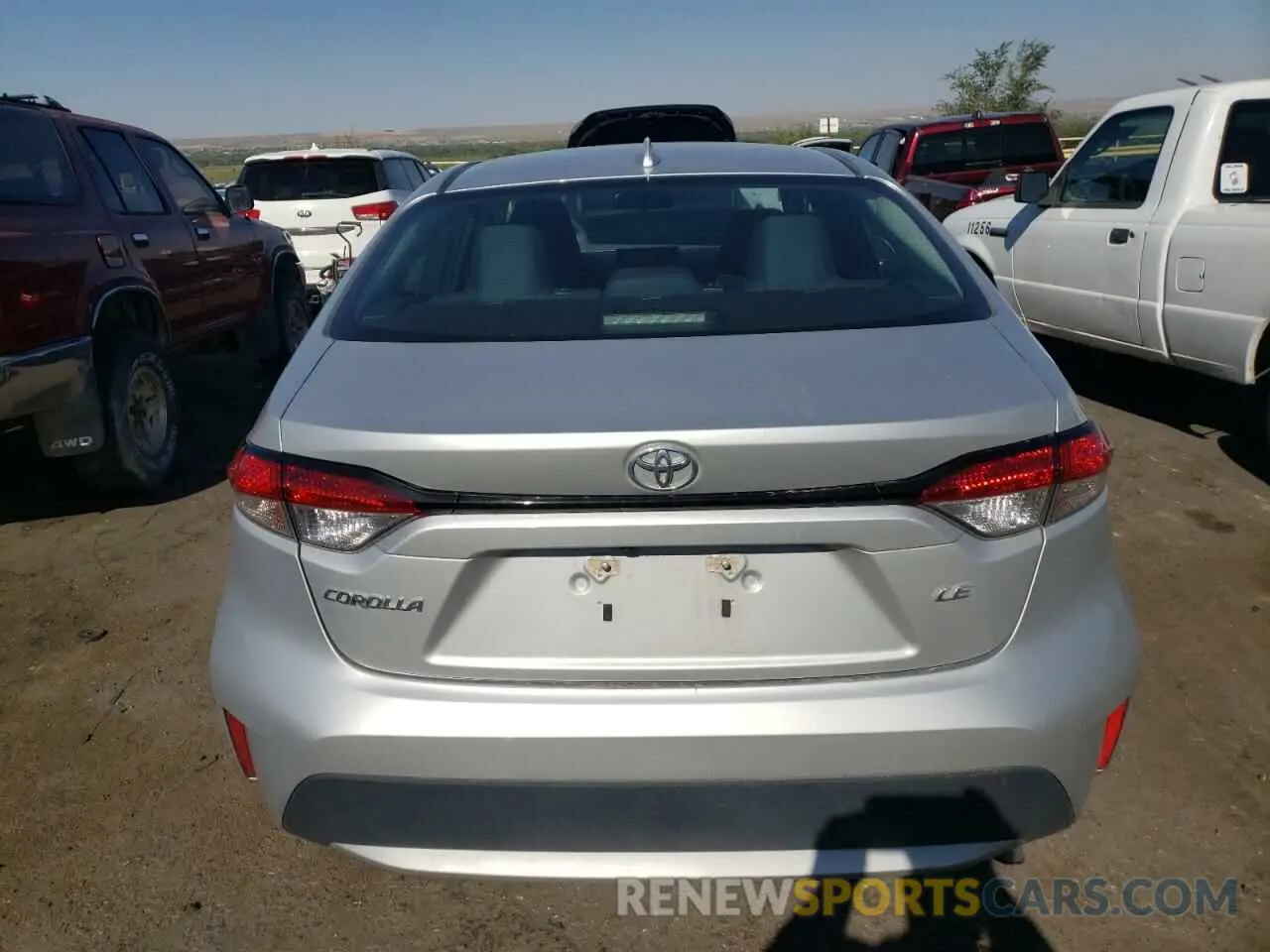 6 Photograph of a damaged car 5YFEPRAE6LP049472 TOYOTA COROLLA 2020