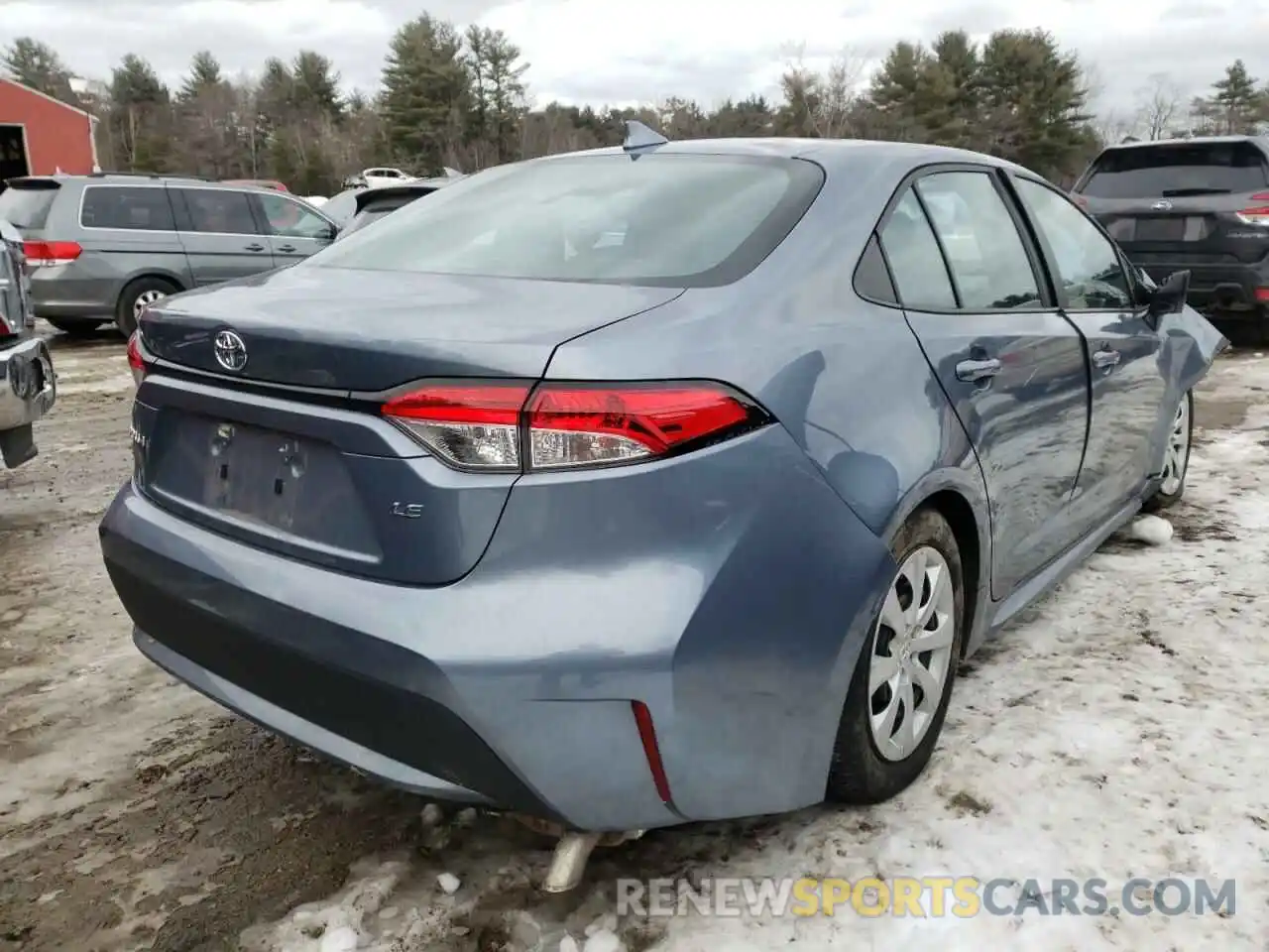 4 Photograph of a damaged car 5YFEPRAE6LP049701 TOYOTA COROLLA 2020