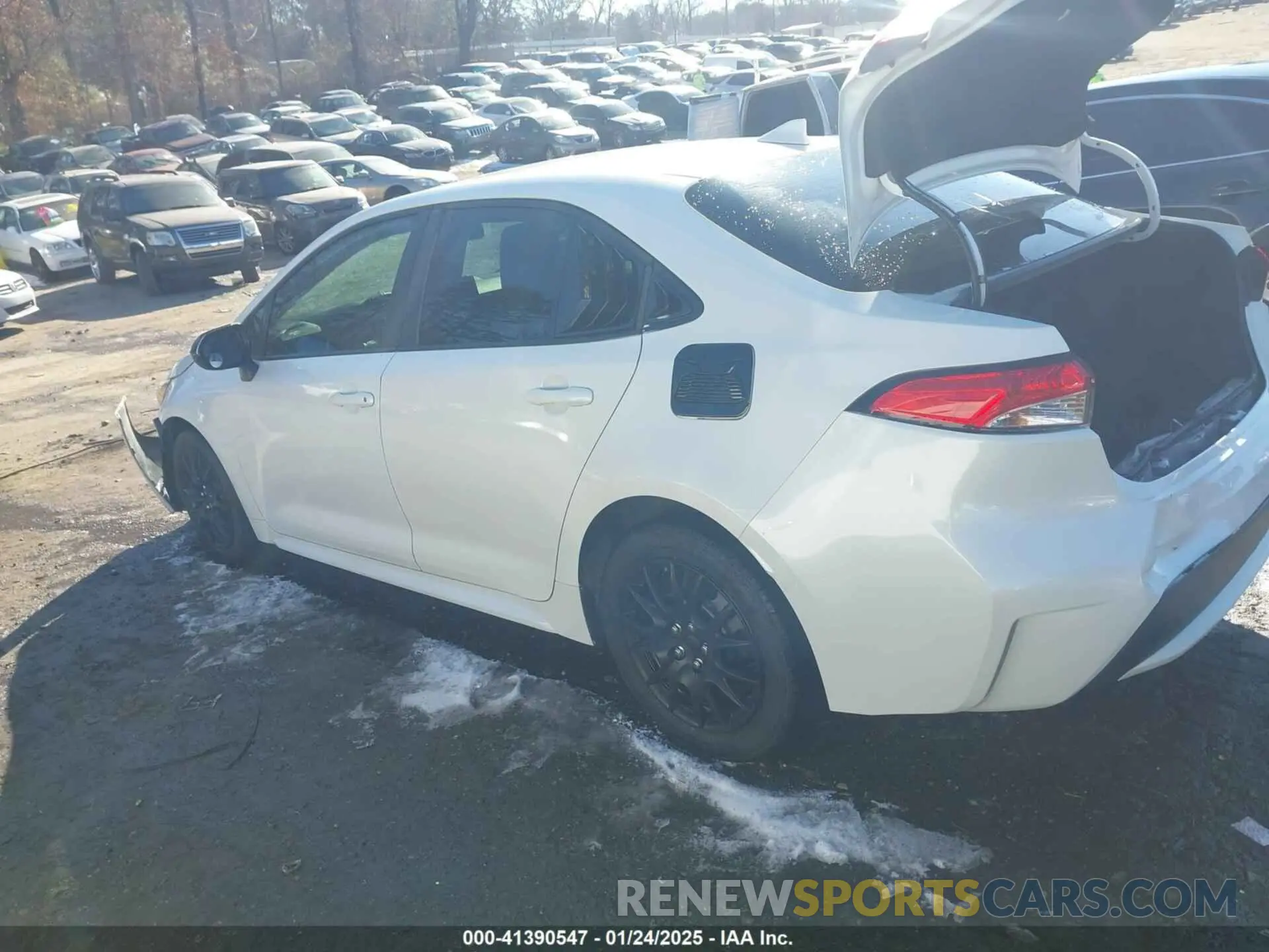 14 Photograph of a damaged car 5YFEPRAE6LP058351 TOYOTA COROLLA 2020