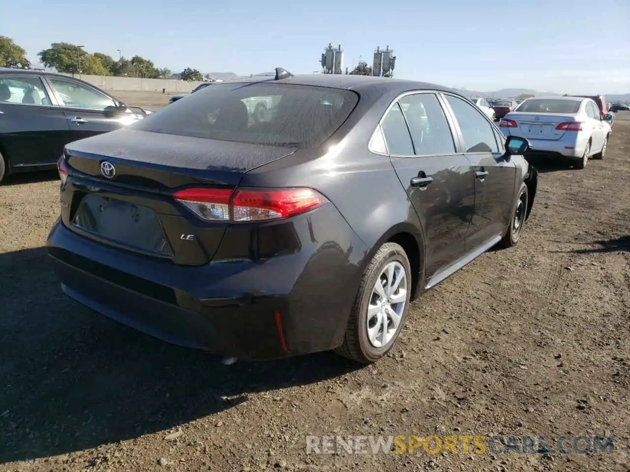 4 Photograph of a damaged car 5YFEPRAE6LP063940 TOYOTA COROLLA 2020