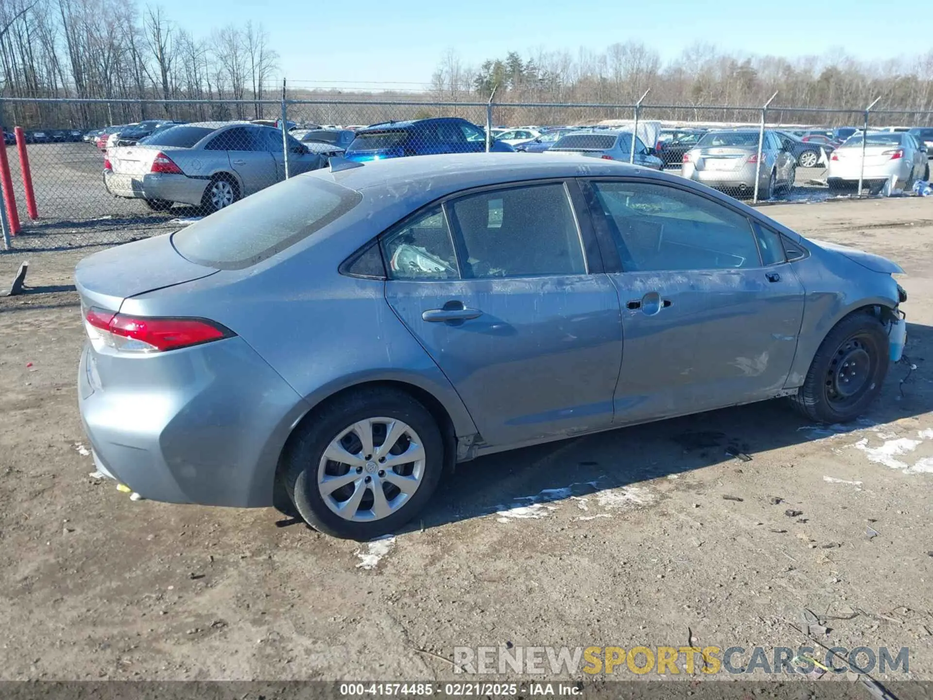 14 Photograph of a damaged car 5YFEPRAE6LP067275 TOYOTA COROLLA 2020