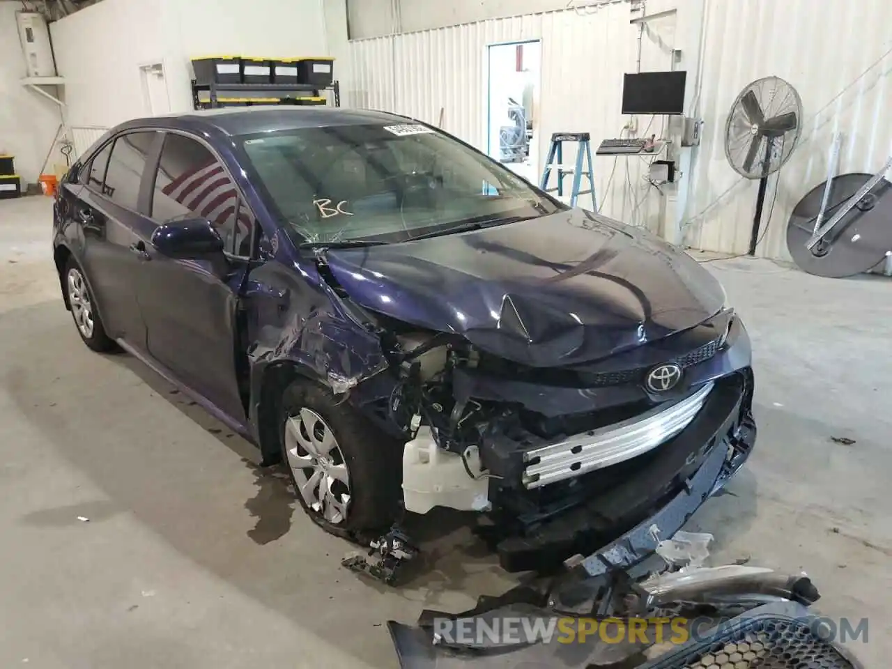 1 Photograph of a damaged car 5YFEPRAE6LP071326 TOYOTA COROLLA 2020