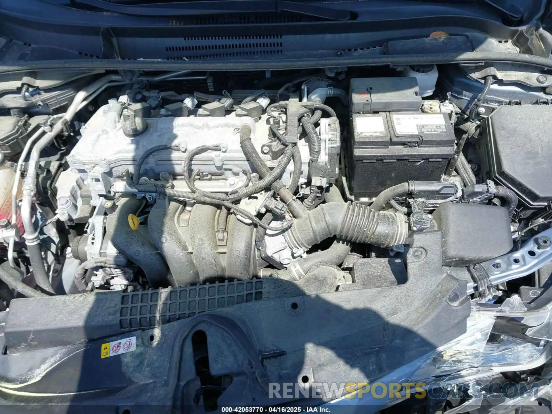 10 Photograph of a damaged car 5YFEPRAE6LP073111 TOYOTA COROLLA 2020