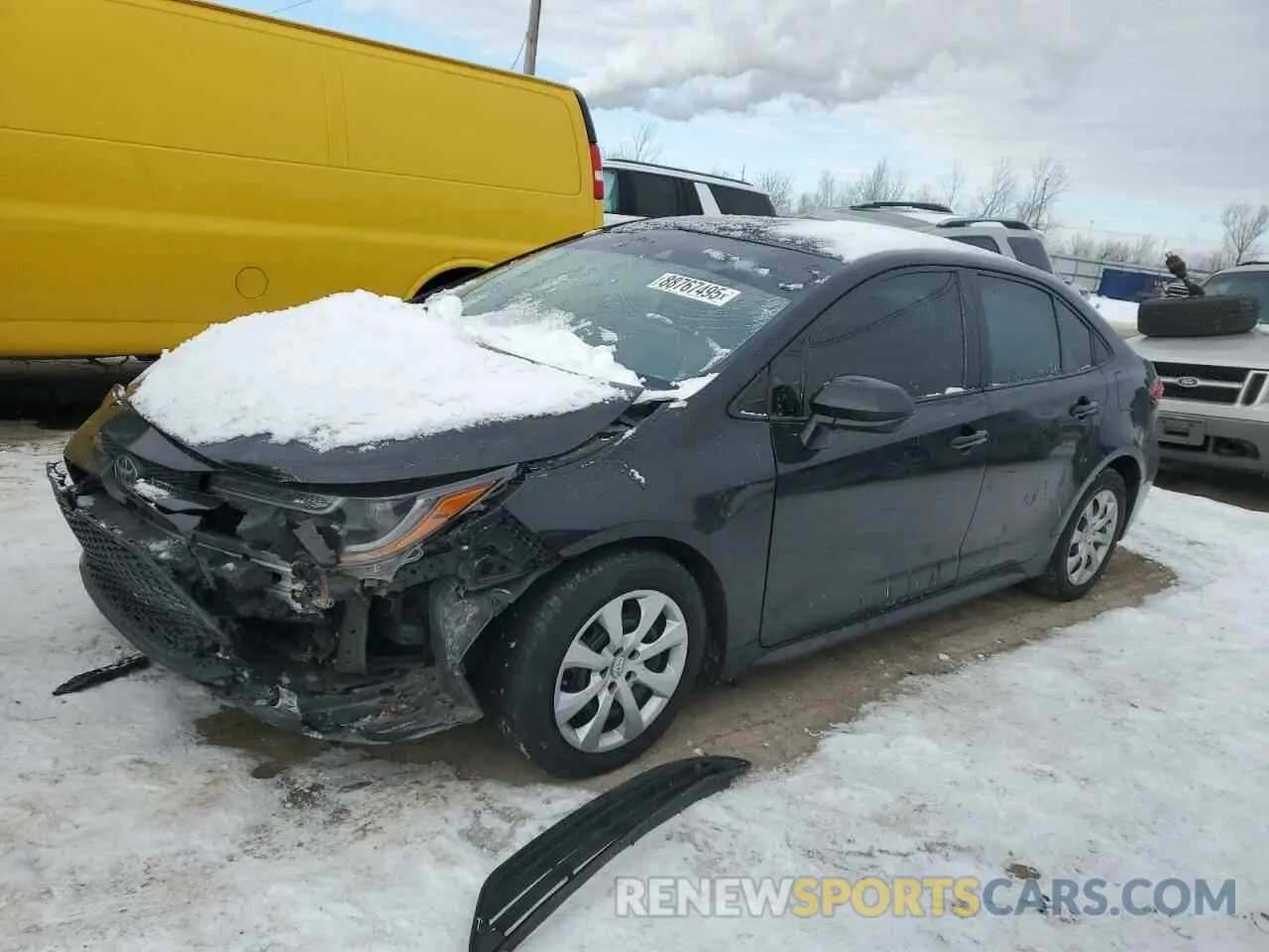 1 Photograph of a damaged car 5YFEPRAE6LP074064 TOYOTA COROLLA 2020