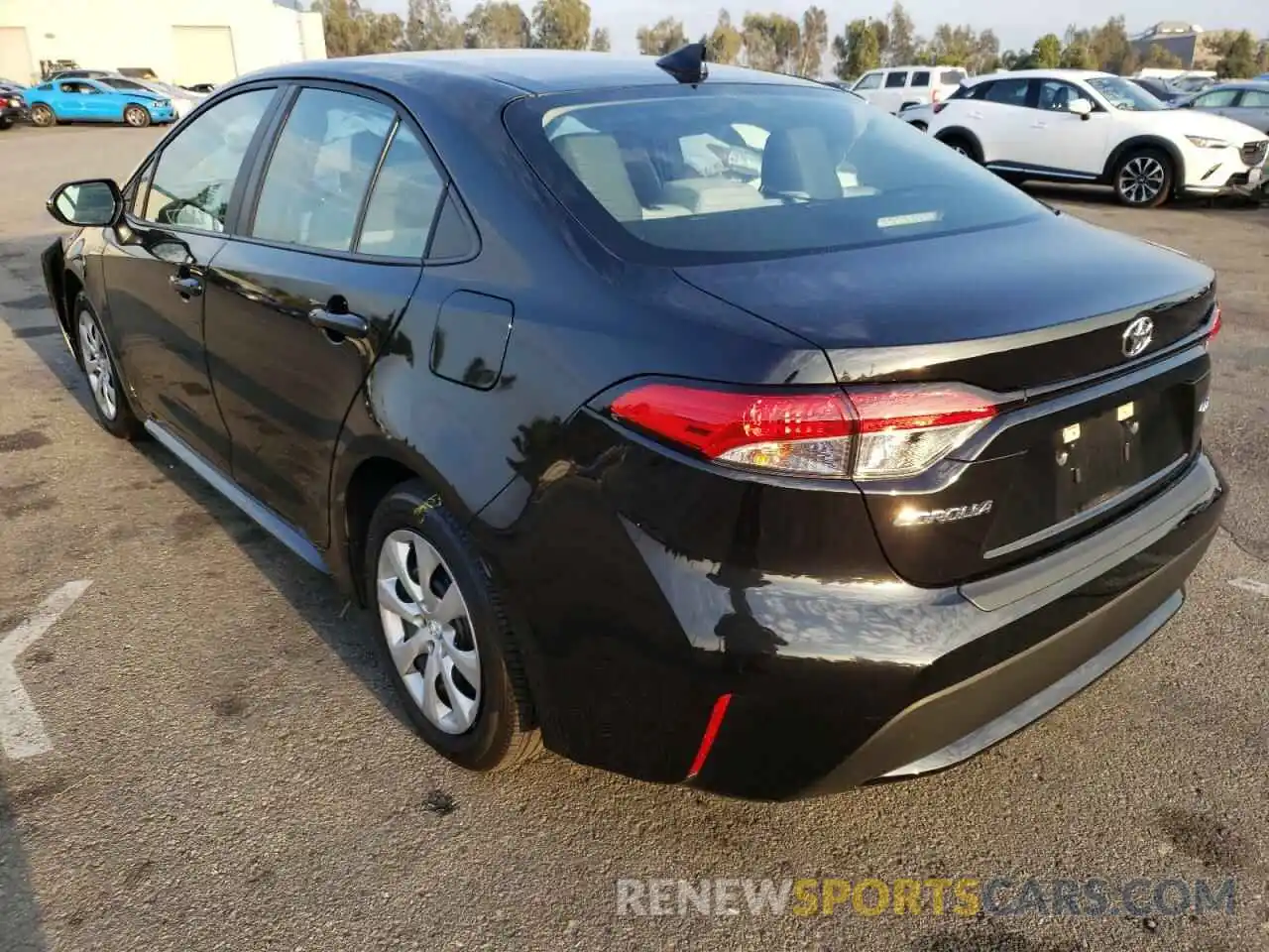 3 Photograph of a damaged car 5YFEPRAE6LP079751 TOYOTA COROLLA 2020