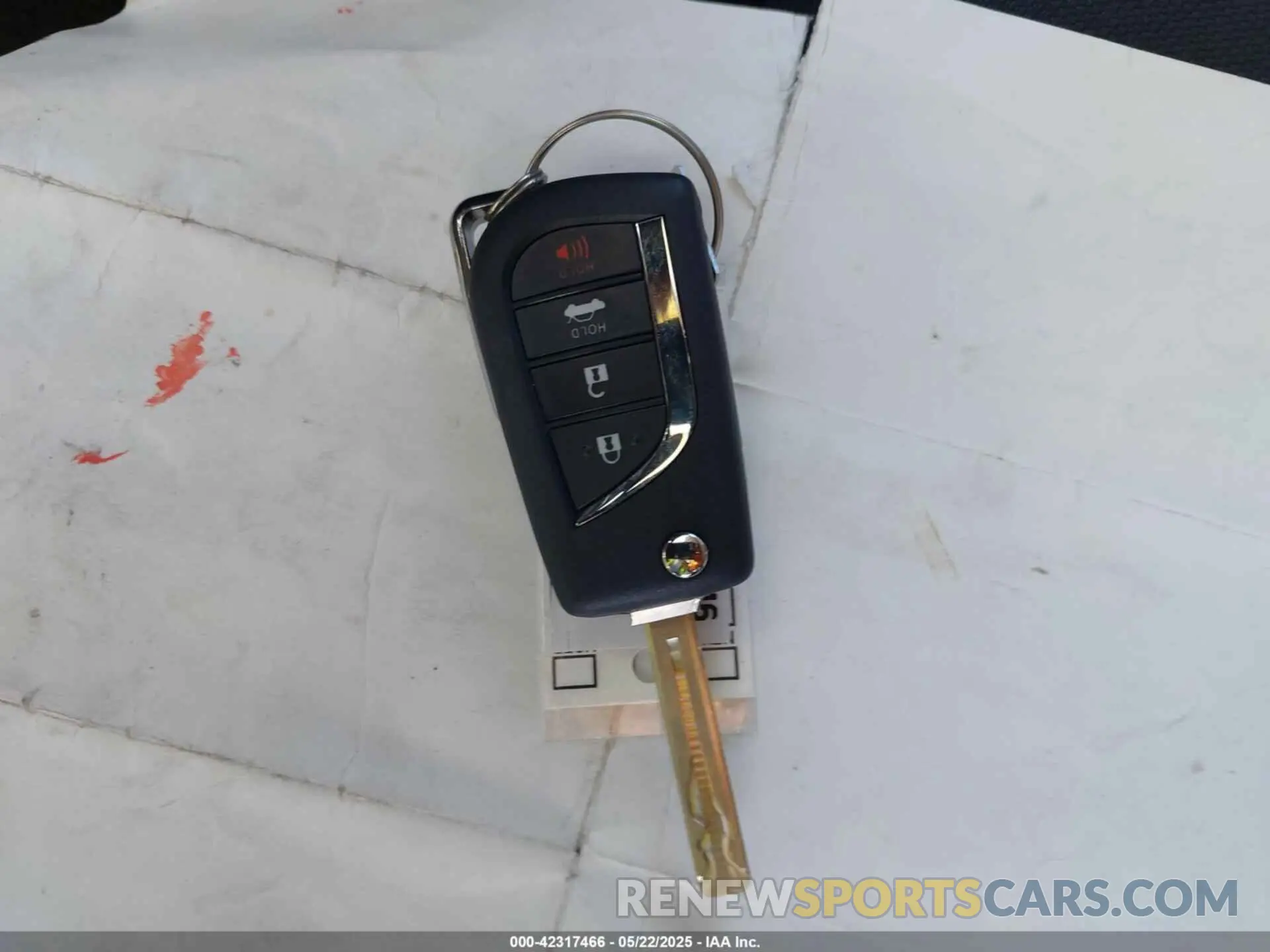 11 Photograph of a damaged car 5YFEPRAE6LP080222 TOYOTA COROLLA 2020