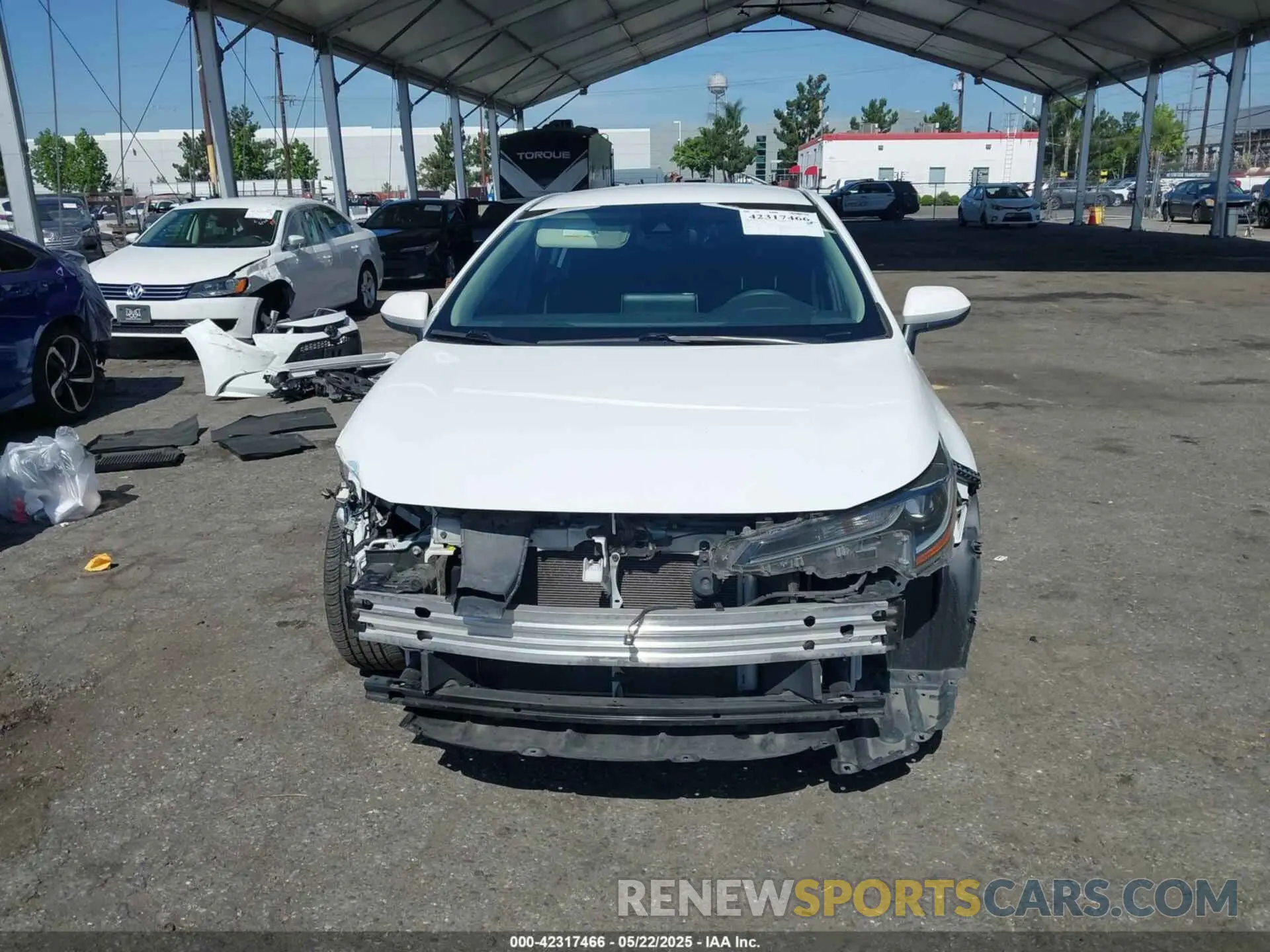 13 Photograph of a damaged car 5YFEPRAE6LP080222 TOYOTA COROLLA 2020