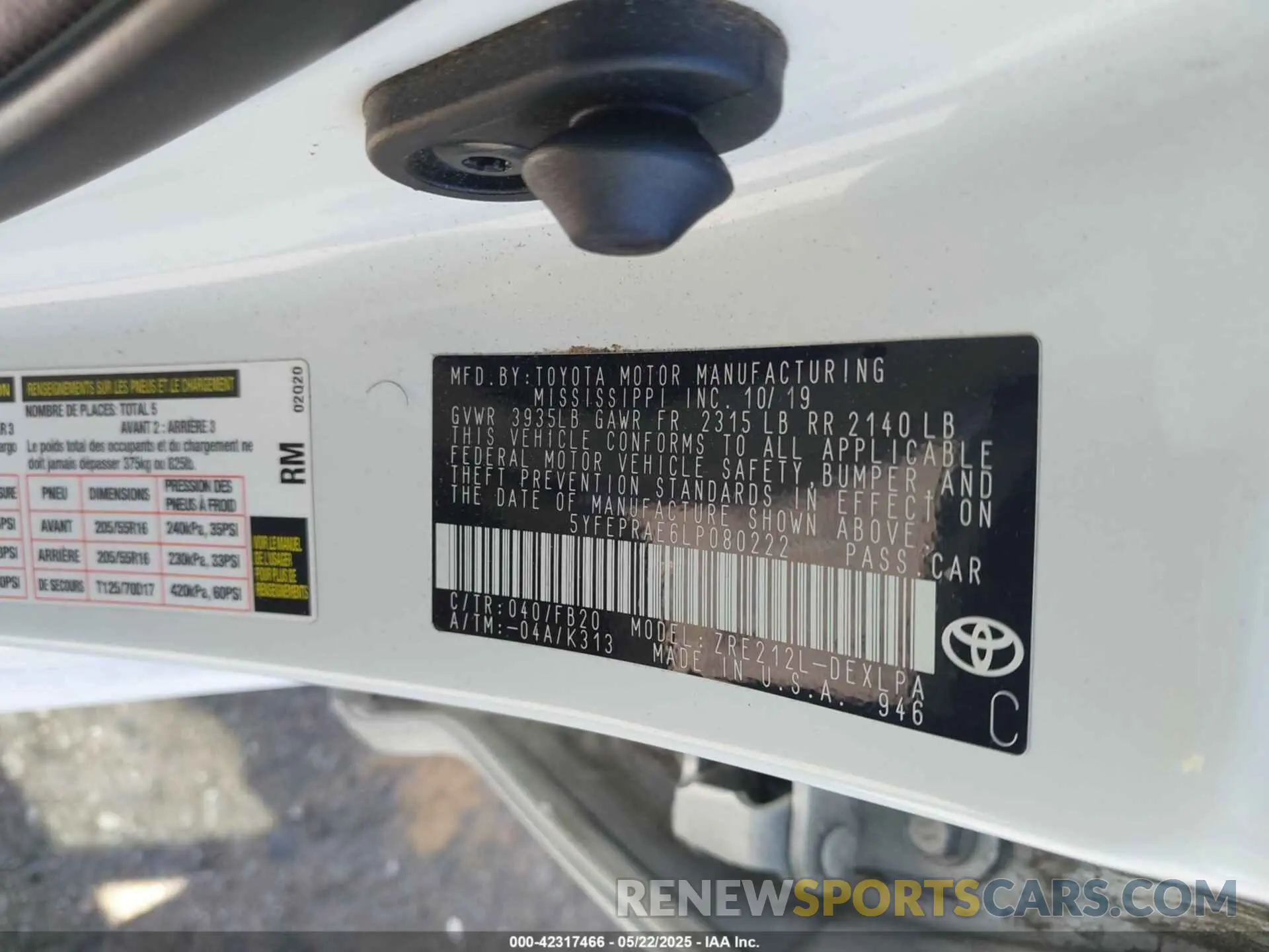 9 Photograph of a damaged car 5YFEPRAE6LP080222 TOYOTA COROLLA 2020
