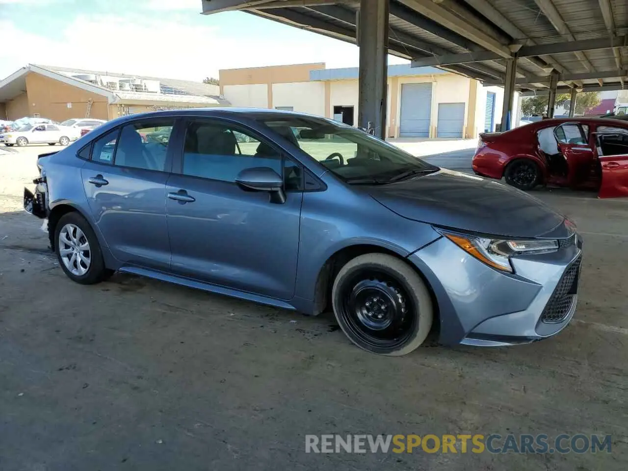 4 Photograph of a damaged car 5YFEPRAE6LP081886 TOYOTA COROLLA 2020