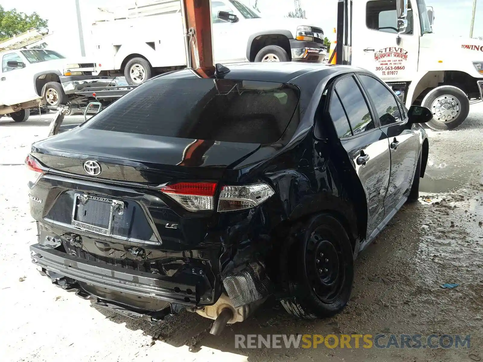 4 Photograph of a damaged car 5YFEPRAE6LP086778 TOYOTA COROLLA 2020