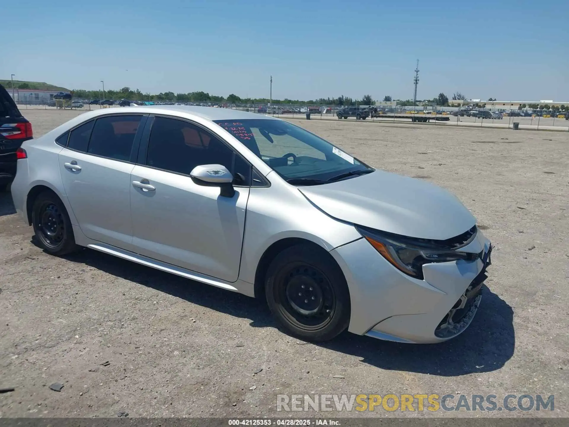 1 Photograph of a damaged car 5YFEPRAE6LP088157 TOYOTA COROLLA 2020