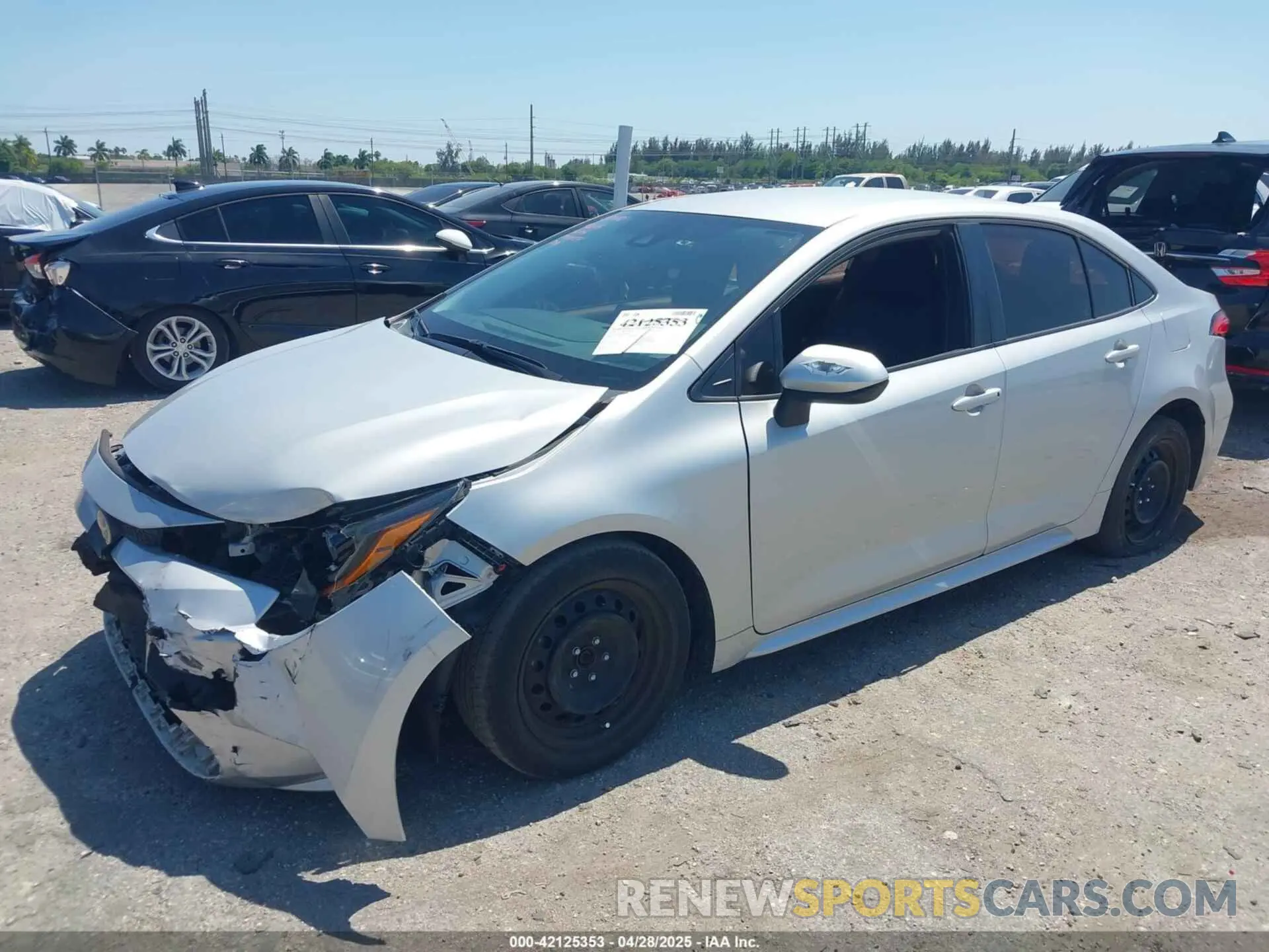 2 Photograph of a damaged car 5YFEPRAE6LP088157 TOYOTA COROLLA 2020