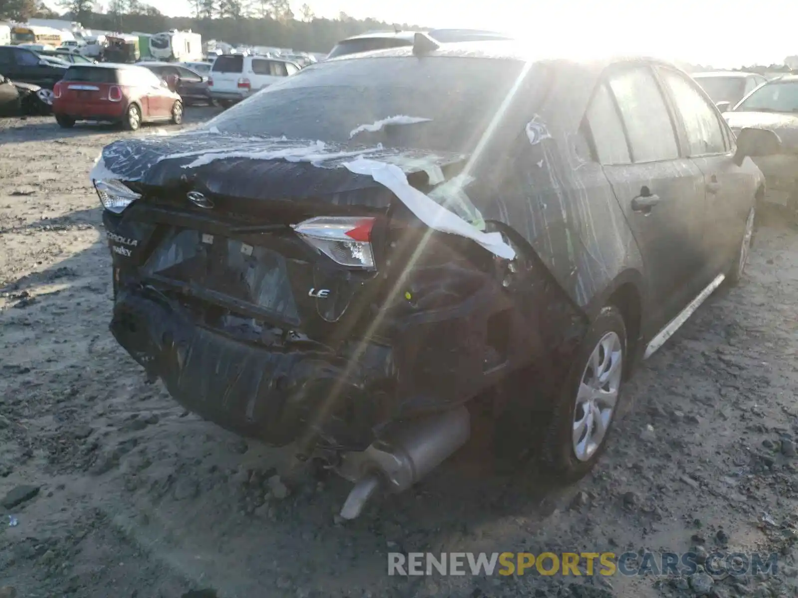 4 Photograph of a damaged car 5YFEPRAE6LP092550 TOYOTA COROLLA 2020