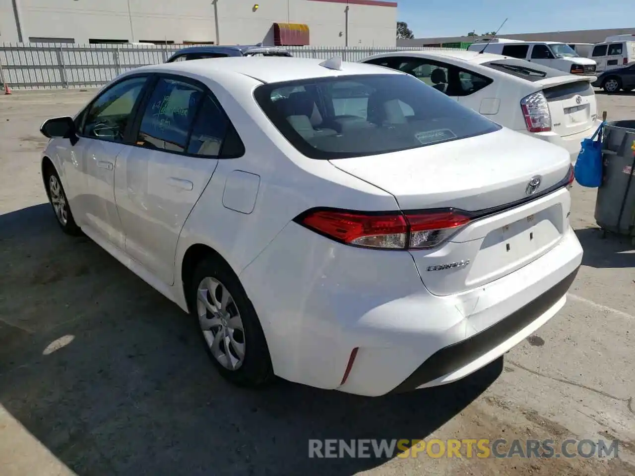 3 Photograph of a damaged car 5YFEPRAE6LP096548 TOYOTA COROLLA 2020