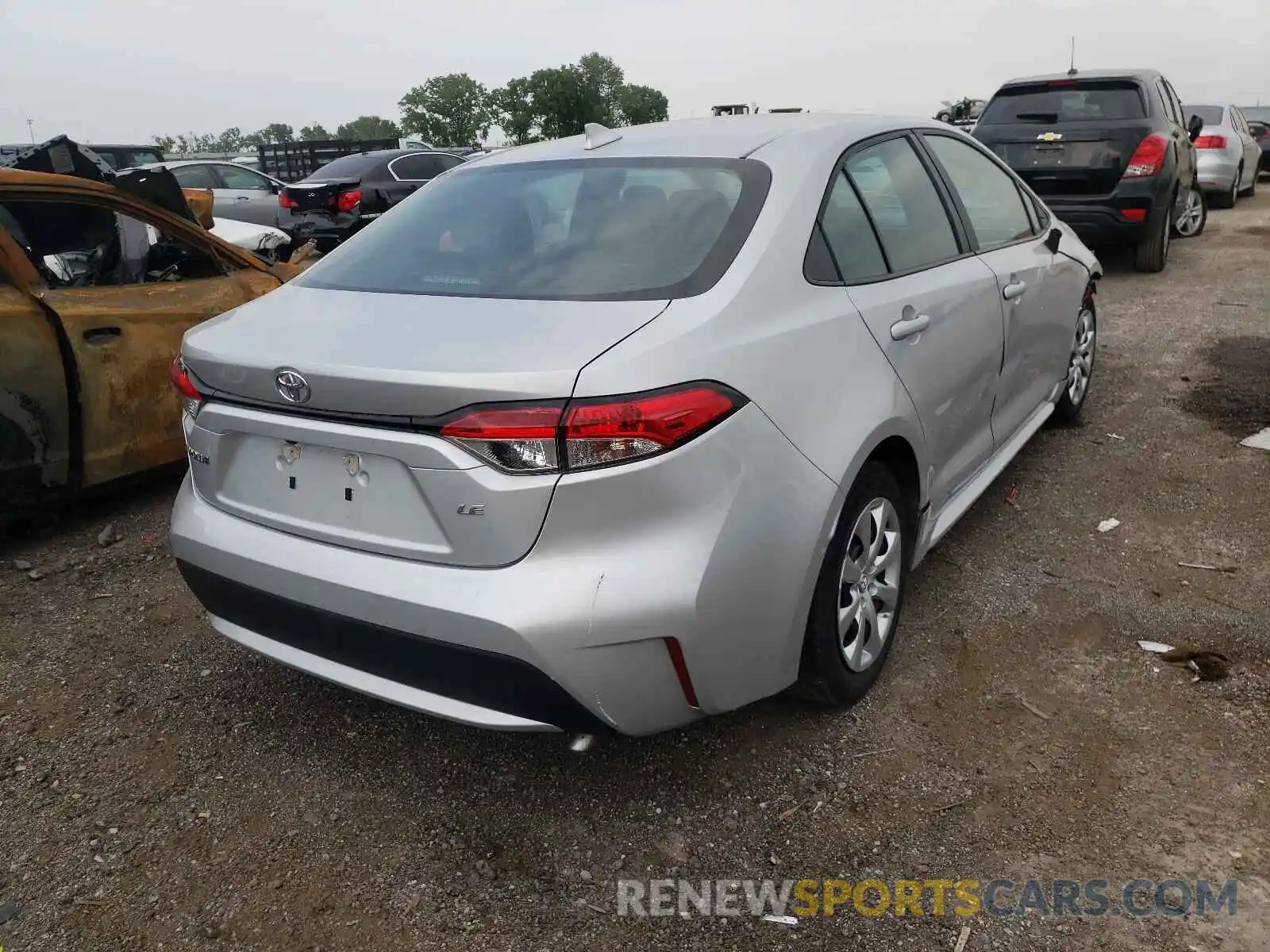 4 Photograph of a damaged car 5YFEPRAE6LP097375 TOYOTA COROLLA 2020