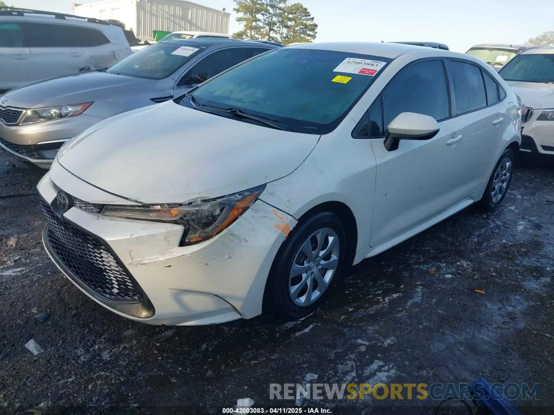 2 Photograph of a damaged car 5YFEPRAE6LP100260 TOYOTA COROLLA 2020