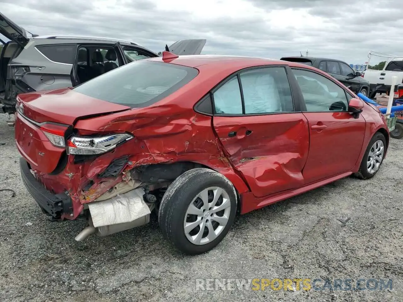 3 Photograph of a damaged car 5YFEPRAE6LP101067 TOYOTA COROLLA 2020