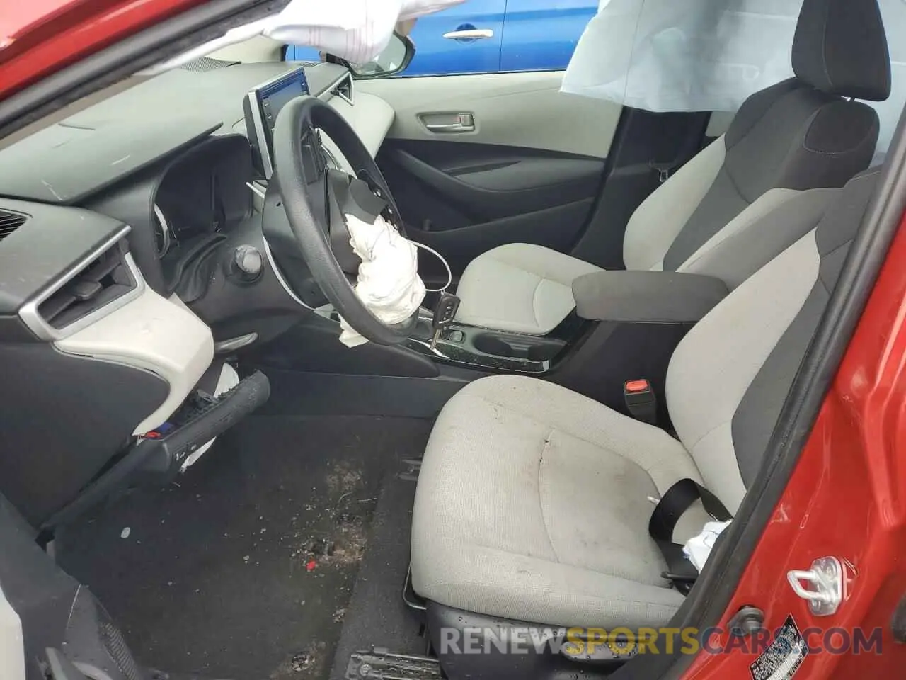 7 Photograph of a damaged car 5YFEPRAE6LP101067 TOYOTA COROLLA 2020