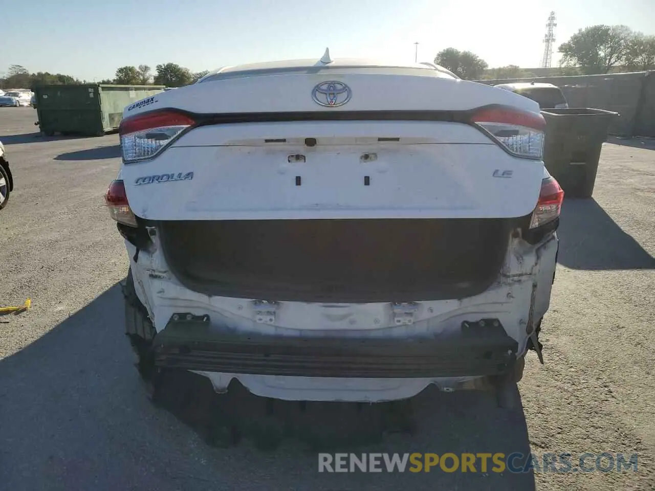 6 Photograph of a damaged car 5YFEPRAE6LP101943 TOYOTA COROLLA 2020