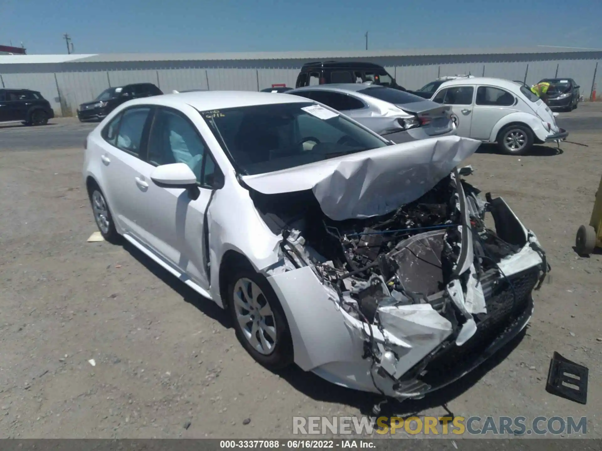 1 Photograph of a damaged car 5YFEPRAE6LP101974 TOYOTA COROLLA 2020