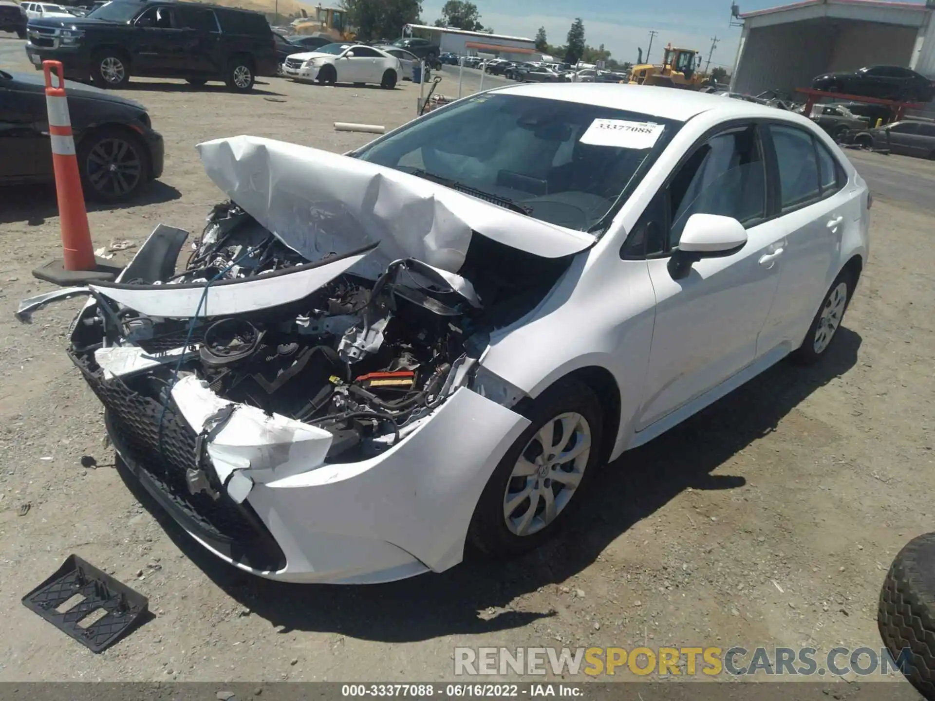 2 Photograph of a damaged car 5YFEPRAE6LP101974 TOYOTA COROLLA 2020