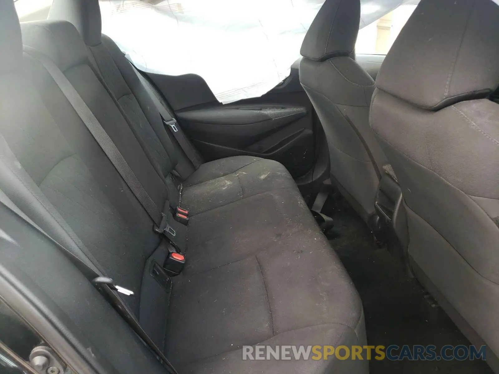6 Photograph of a damaged car 5YFEPRAE6LP103515 TOYOTA COROLLA 2020