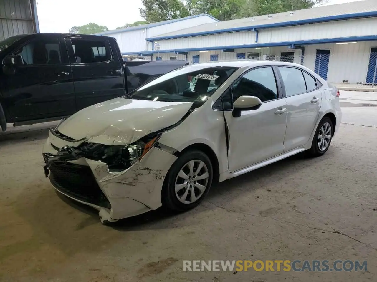1 Photograph of a damaged car 5YFEPRAE6LP104230 TOYOTA COROLLA 2020