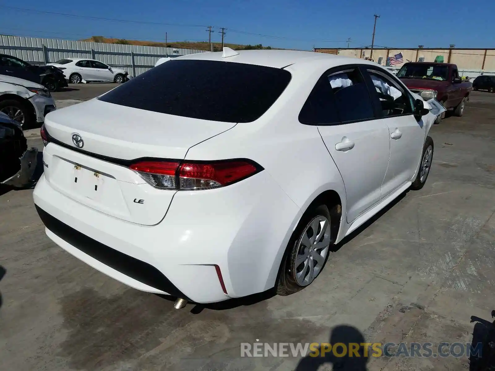 4 Photograph of a damaged car 5YFEPRAE6LP106009 TOYOTA COROLLA 2020