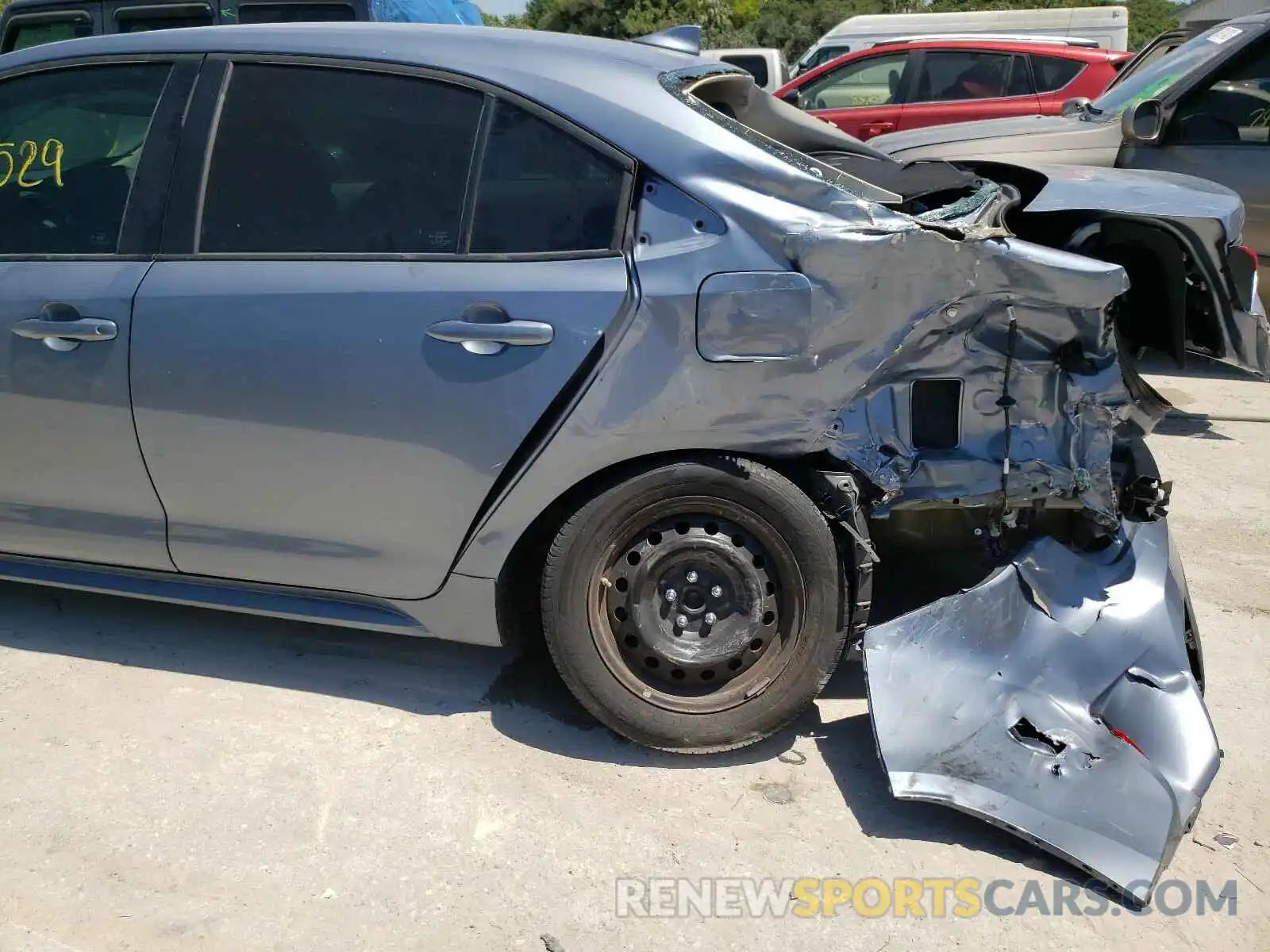 9 Photograph of a damaged car 5YFEPRAE6LP113915 TOYOTA COROLLA 2020