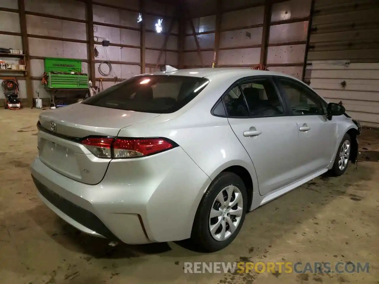 4 Photograph of a damaged car 5YFEPRAE6LP118791 TOYOTA COROLLA 2020