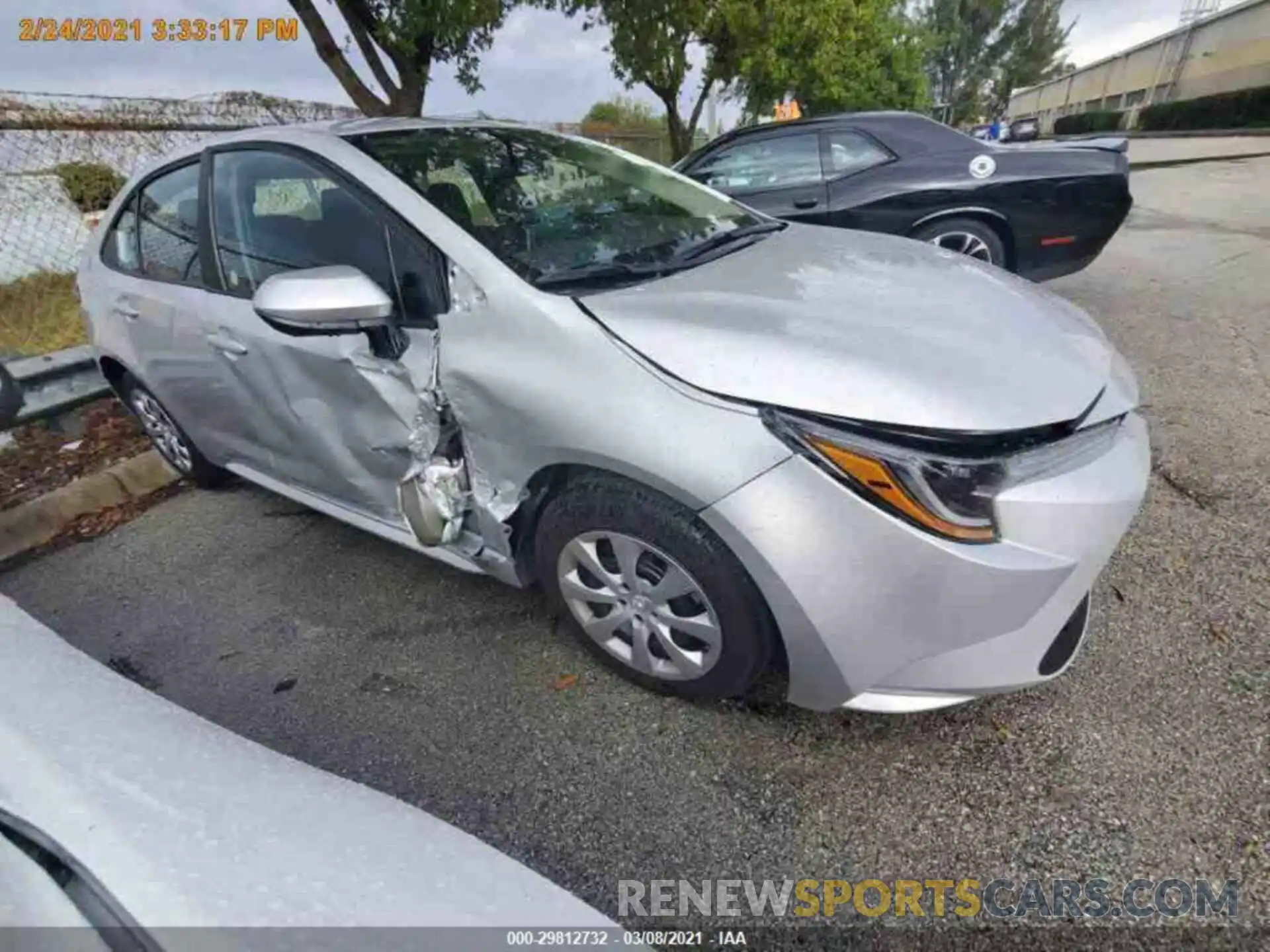 5 Photograph of a damaged car 5YFEPRAE6LP119794 TOYOTA COROLLA 2020