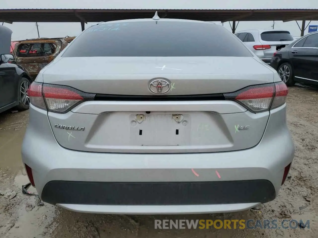 6 Photograph of a damaged car 5YFEPRAE6LP123912 TOYOTA COROLLA 2020