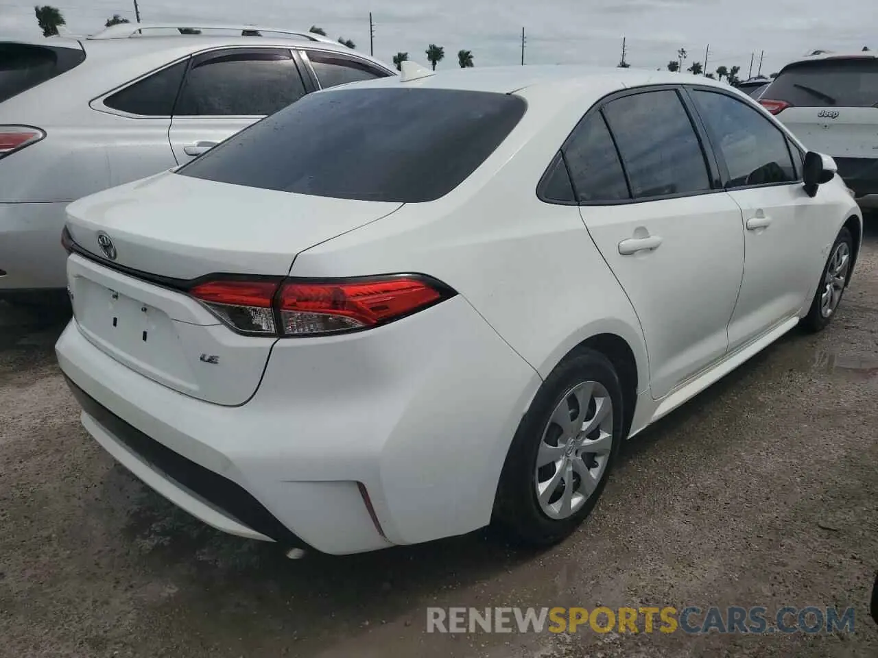 3 Photograph of a damaged car 5YFEPRAE6LP131895 TOYOTA COROLLA 2020