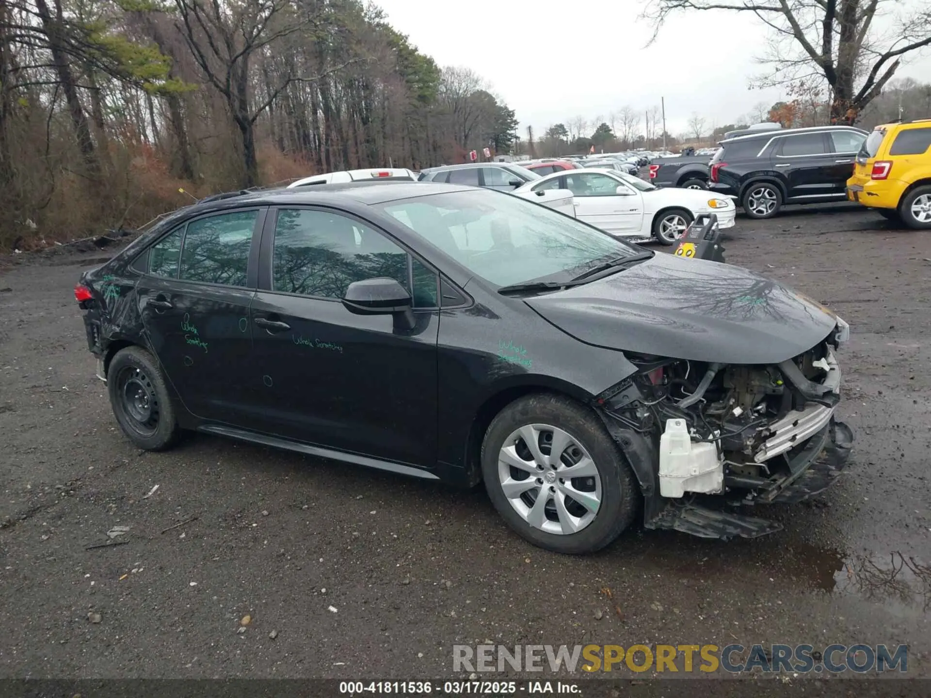 13 Photograph of a damaged car 5YFEPRAE6LP135204 TOYOTA COROLLA 2020