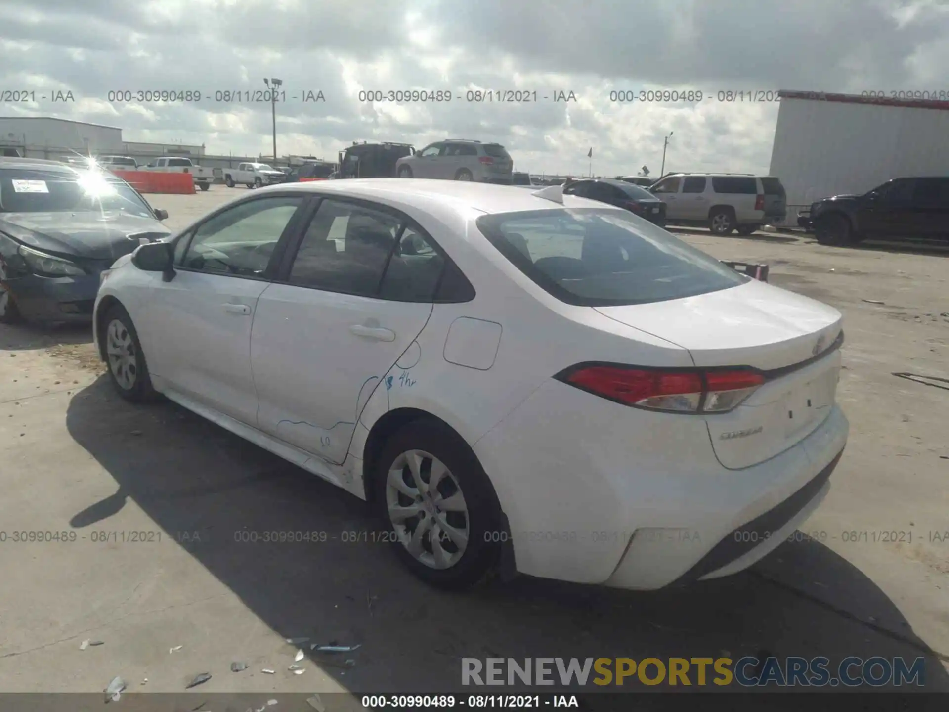 3 Photograph of a damaged car 5YFEPRAE6LP135249 TOYOTA COROLLA 2020