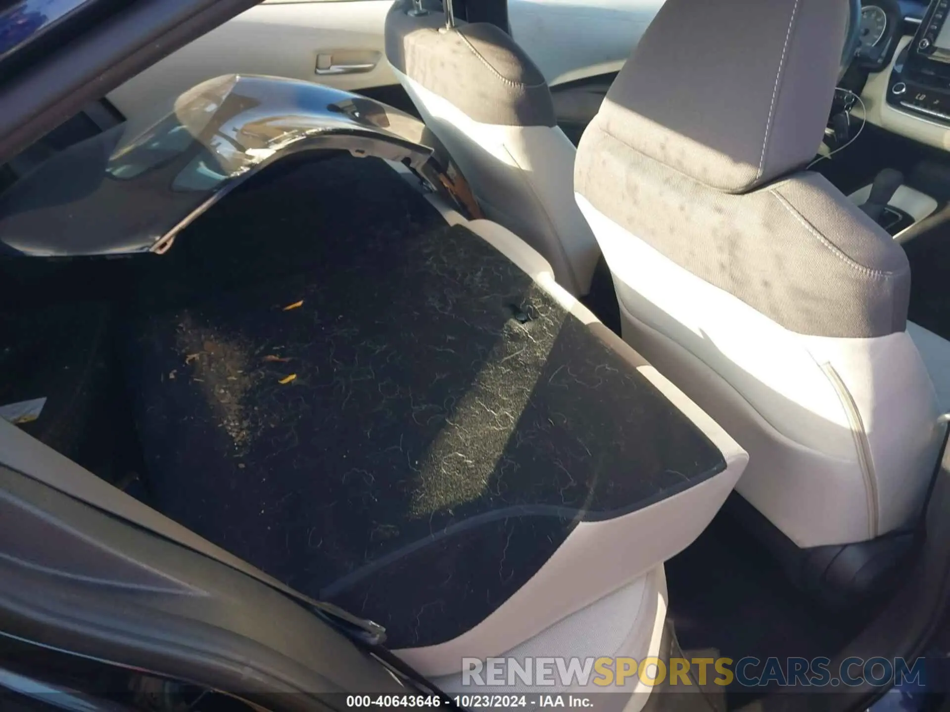 8 Photograph of a damaged car 5YFEPRAE6LP141309 TOYOTA COROLLA 2020