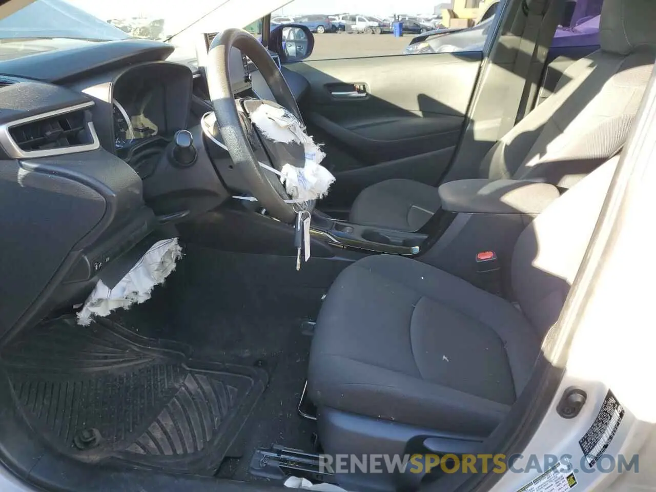 7 Photograph of a damaged car 5YFEPRAE7LP006209 TOYOTA COROLLA 2020