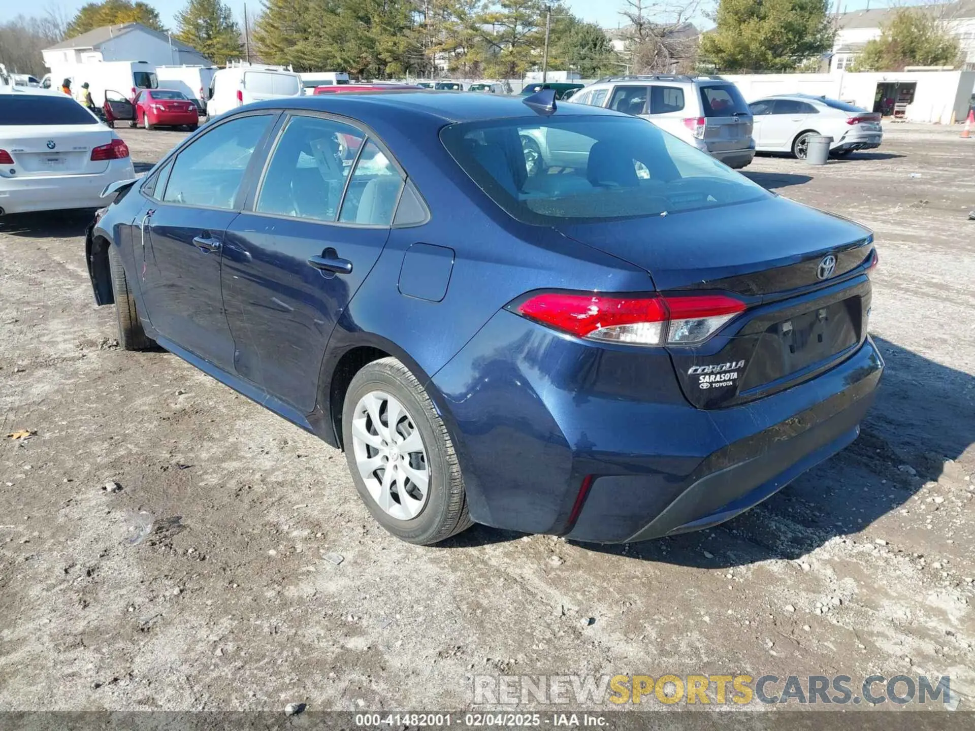 3 Photograph of a damaged car 5YFEPRAE7LP007229 TOYOTA COROLLA 2020