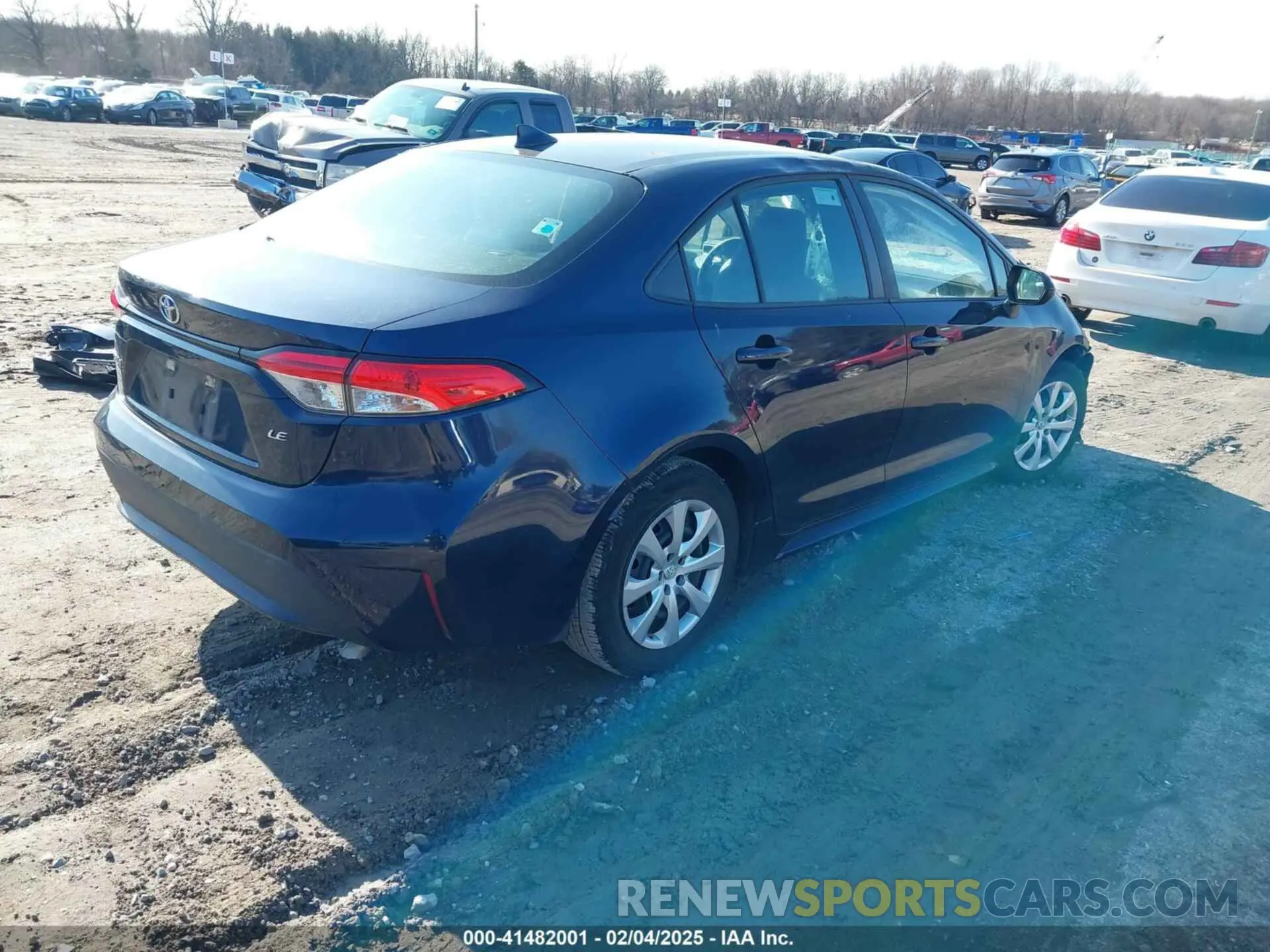 4 Photograph of a damaged car 5YFEPRAE7LP007229 TOYOTA COROLLA 2020